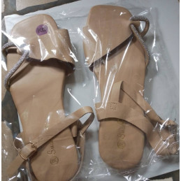 Sandales fermées pour femme...