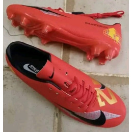 Chaussures de football Nike...