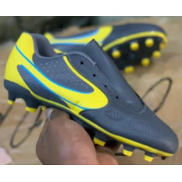Chaussures de football Nike...