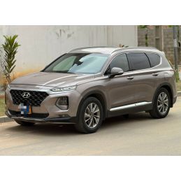 Hyundai Santa Fe 7 places...