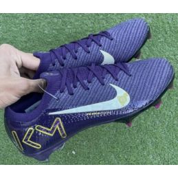 Chaussures de football Nike...