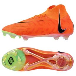 Chaussures de football Nike...