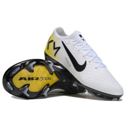 Chaussures de football Nike...