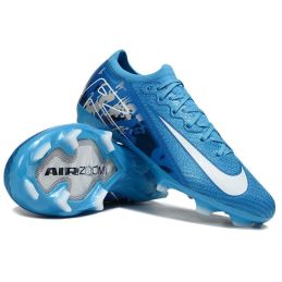 Chaussures de football Nike...