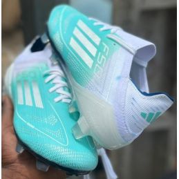 Chaussures de football...