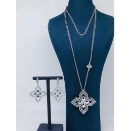 Collier pendentif et...