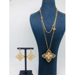 Collier pendentif et...