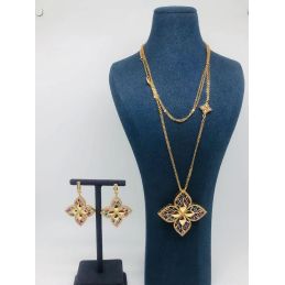 Collier pendentif et...