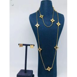 Collier pendentif et...