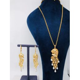 Collier pendentif et...