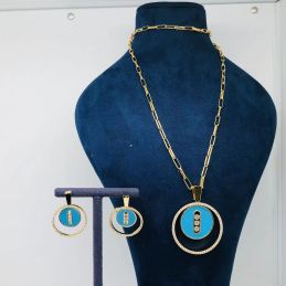 Collier pendentif et...