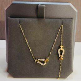 Collier pendentif et...