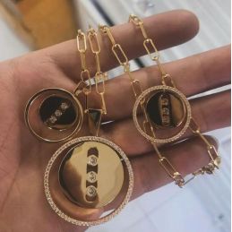 Collier pendentif et...