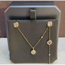 Collier pendentif, bracelet...