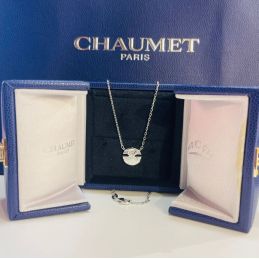 Collier pendentif Chaumet...