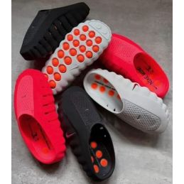 Sabots clogs micro-perforés...
