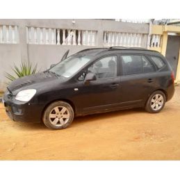 Kia Carens (2006)
