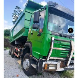 Camion benne Sinotruk Howo...